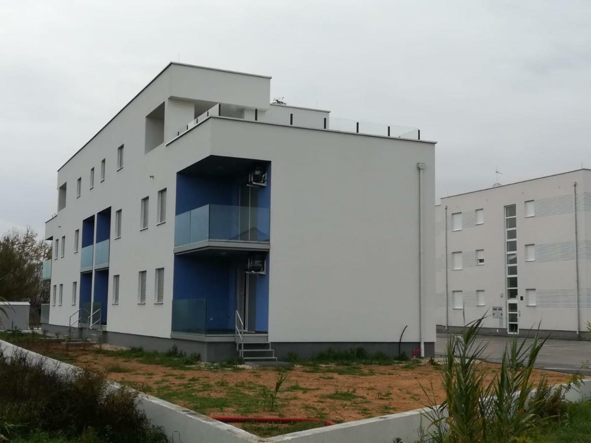 Apartment Antonella Nin Exterior photo
